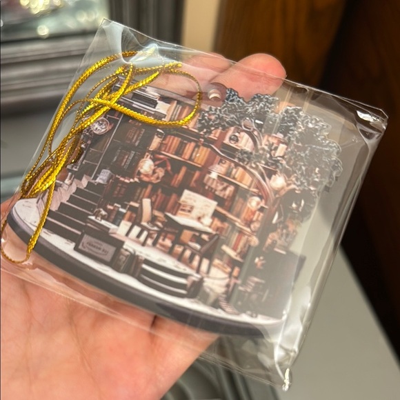 Set of 5 Christmas Bookstore Ornaments Acrylic - Picture 3 of 7